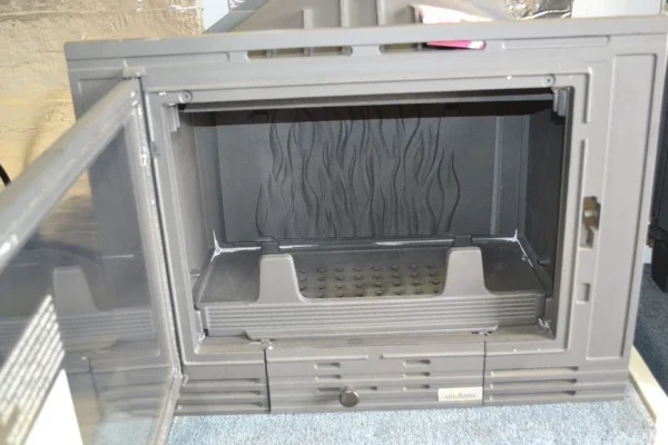 Чавунна камінна топка UNIFLAM 600 ECO 8 кВт з шибером