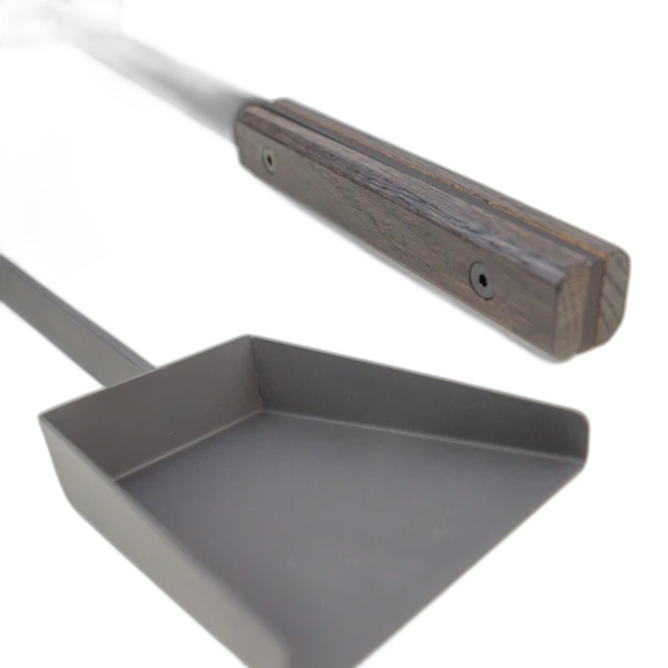 Камінна лопатка сталева SAVEN Shovel L black 50 см з деревʼяною ручкою