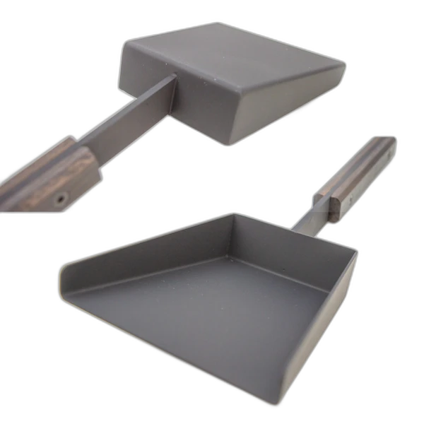 Камінна лопатка сталева SAVEN Shovel S black 30 см з деревʼяною ручкою